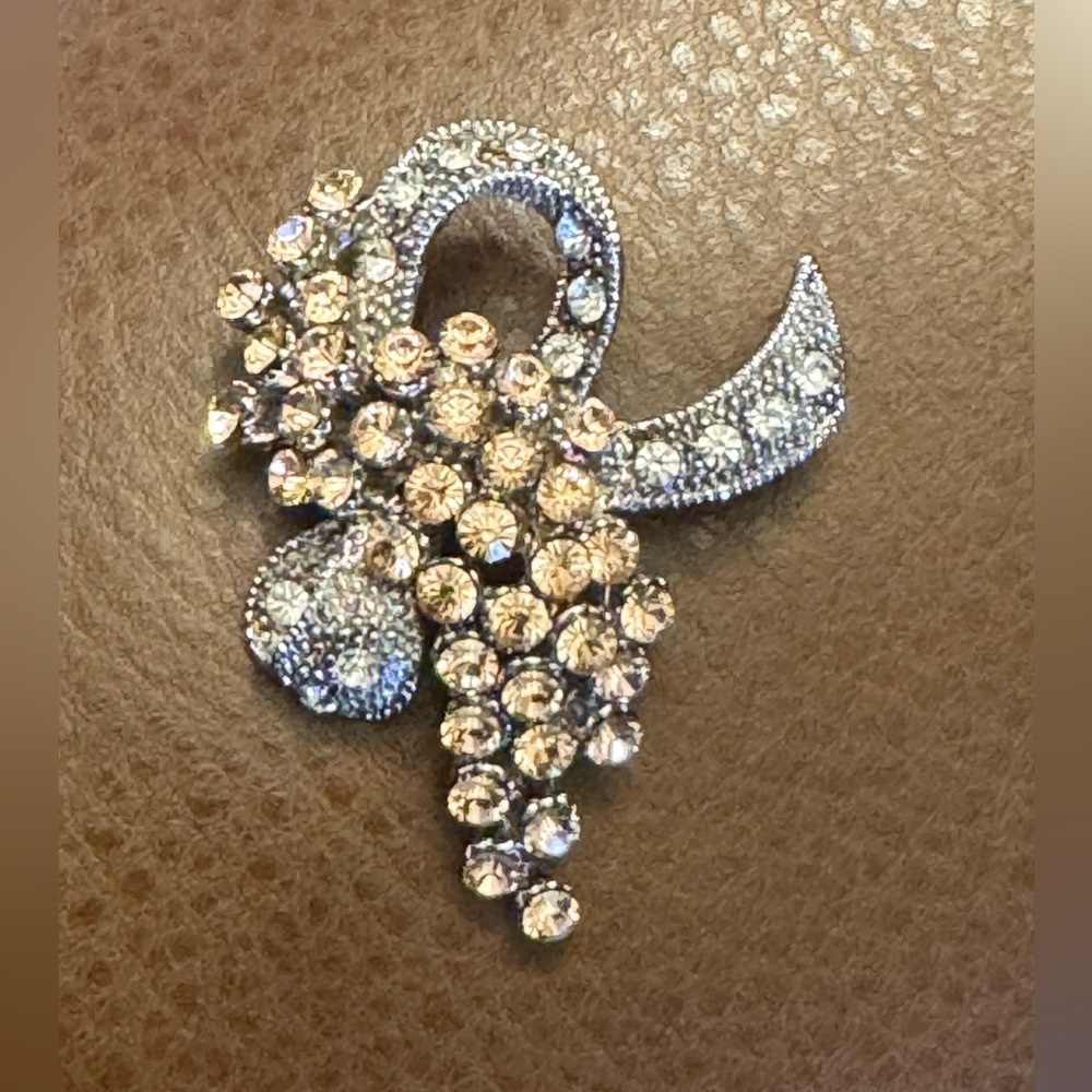 VTG 1980s signed ROM pink and white rhinestone bow brooch - Picture 3 of 10
